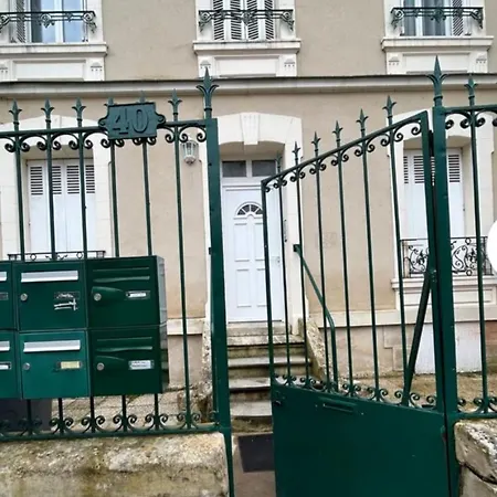 Petit Cocon à 2 Min A Pied De La Gare De Apartamento