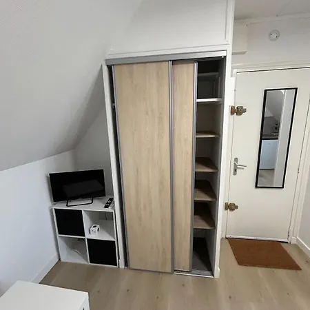 Petit Cocon A 2 Min A Pied De La Gare De Апартаменты *